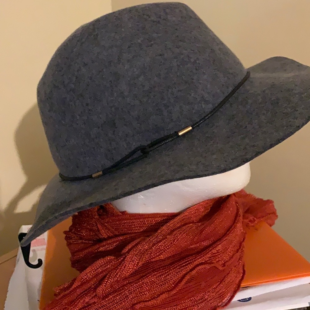 NWT Wool  Grey Hat